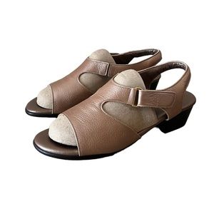 SAS Suntimer Tripad Comfort Slingback Sandals 9 W